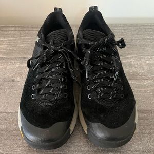 Women’s Danner Trail Runners 2650